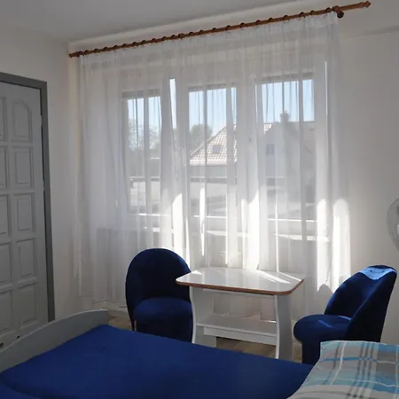 Quarto em Acomodações Particulares Goscinne U Kasi *